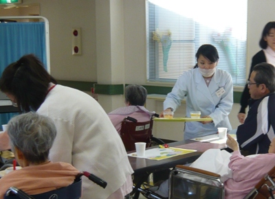 1月お誕生会写真 008